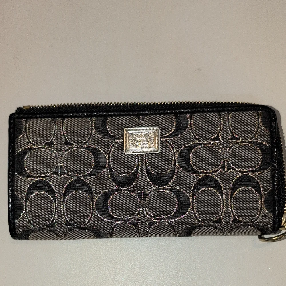 Coach Poppy Signature Zip Around Long Wallet